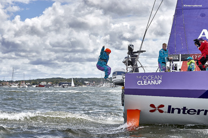 team AkzoNobel  in Volvo Ocean Race 2017-18.