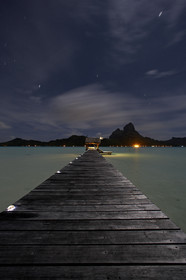15_025831  ©ThMartinez Sea&Co.  BORA BORA - ILES SOUS LE VENT. POLYNESIE FRANCAISE .  6 Février 2015. .Moonlight photo of Bora Bora...