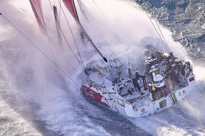 THM-17_107597_VOR-LISBON-LEG2start