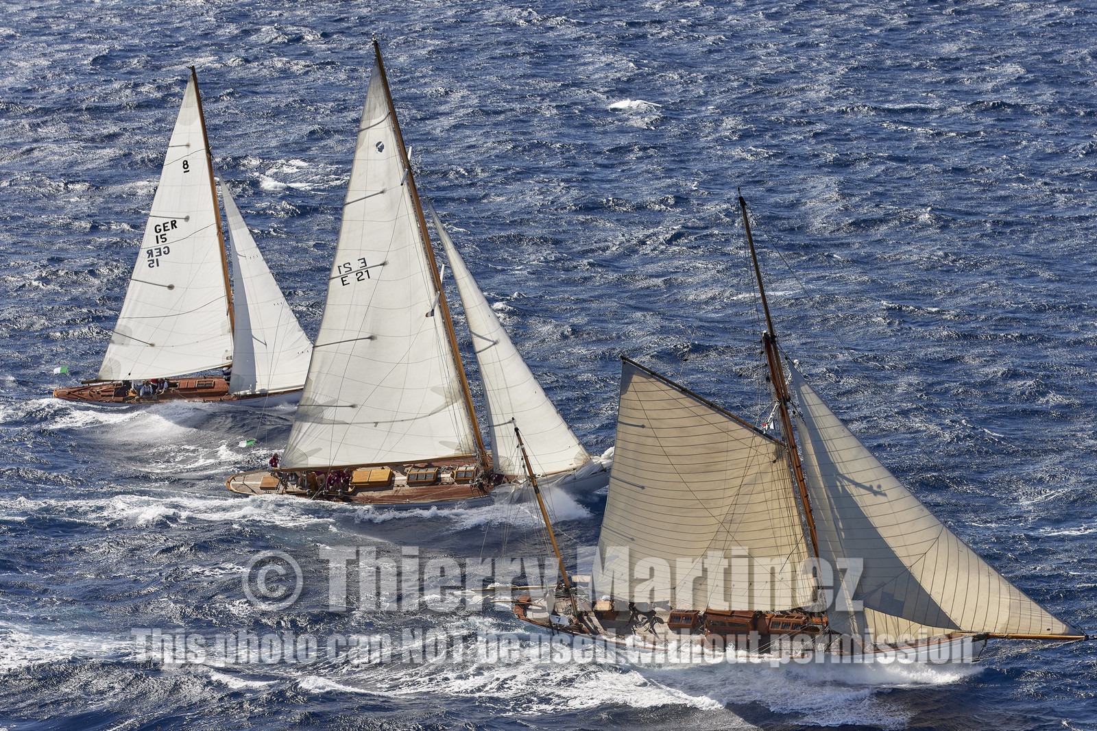 THM-21_23146_VOILES ST TROPEZ DAY 2 HELI