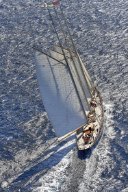 THM-21_23218_VOILES ST TROPEZ DAY 2 HELI