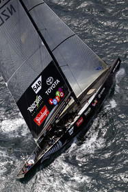 03_0192D ©Th.Martinez - Auckland (NZ) . America's Cup 2003. 18th February 2003. Day 3..Alinghi (SUI 64) vs Team NZ (NZL 82) . Team NZ upwind...
