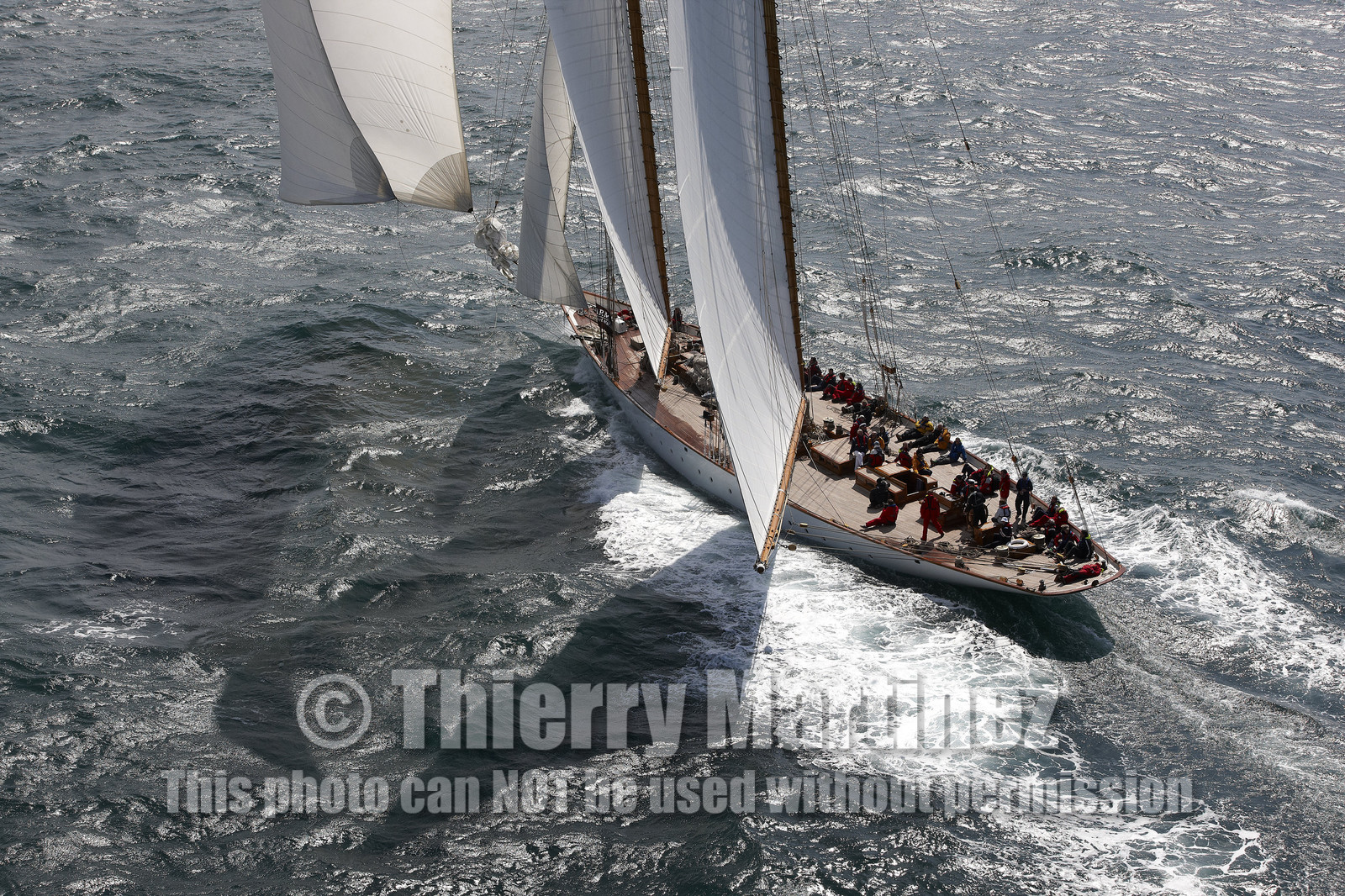 JP Morgan Asset Management Round The Island Race.