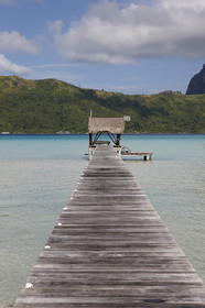 15_025893  ©ThMartinez Sea&Co.  BORA BORA - ILES SOUS LE VENT. POLYNESIE FRANCAISE .  6 Février 2015. . Bora Bora depuis Eden Beach Bora Bora..