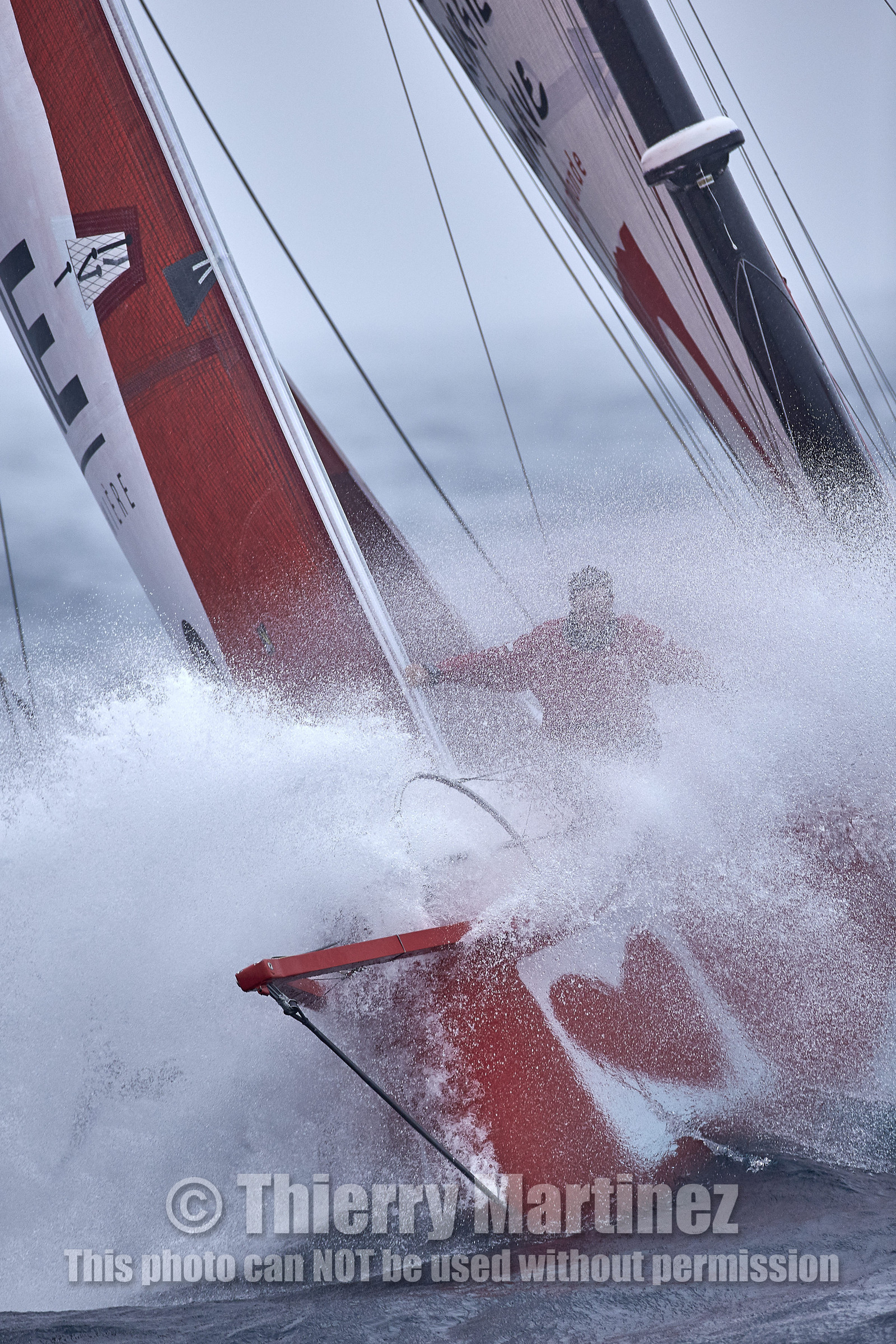 16_40244  ©Th.Martinez Sea&Co.  ILE DE GROIX - - FRANCE. 3 Août 2016. .Tanguy De Lamotte (FRA), a bord de l'IMOCA Initiatives-Coeur au large de l'Ile de Groix (FRA) en préparation du Vendée Globe 2016-17.