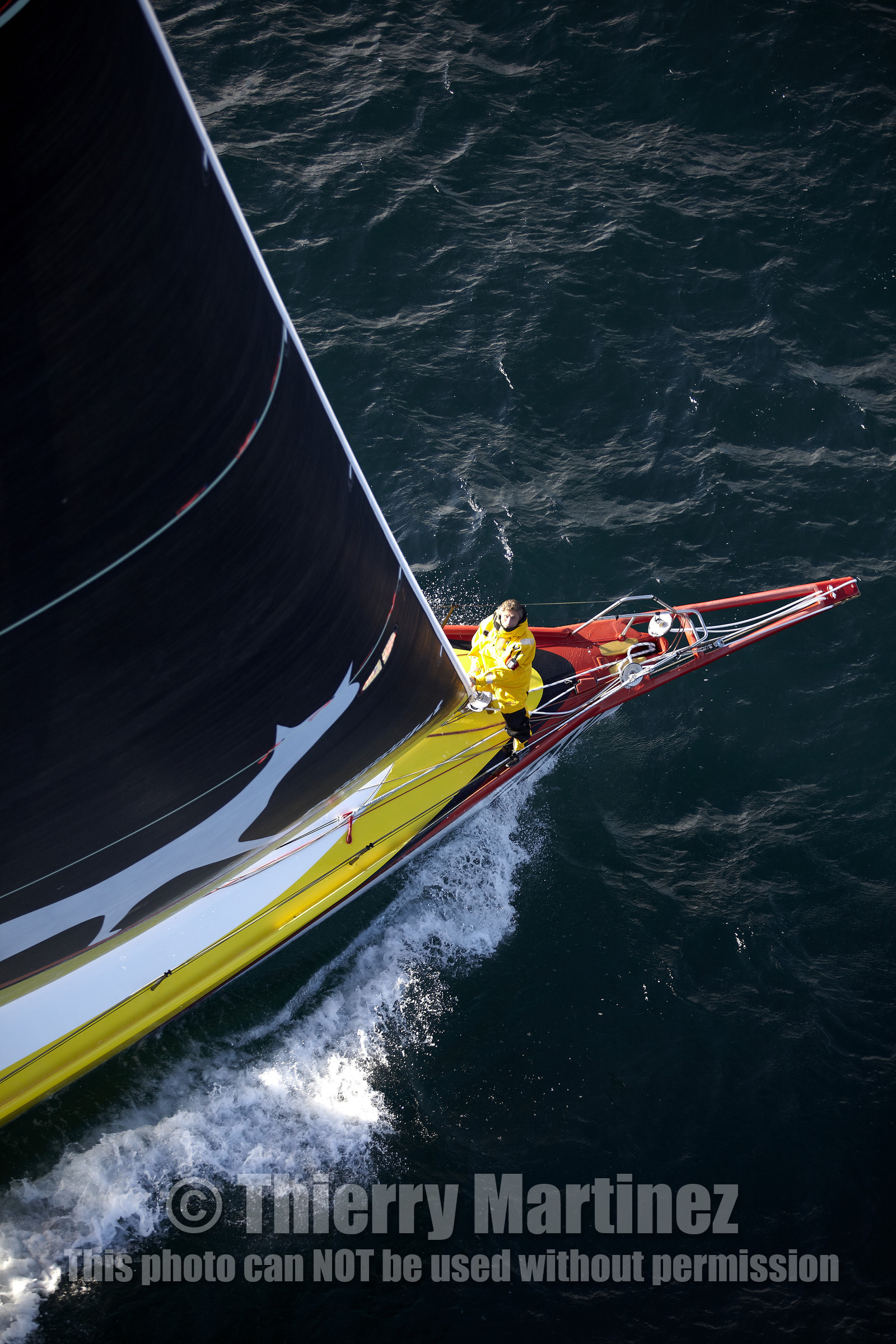 12_20122 CHEMINEES POUJOULAT ( IMOCA 60') , Skipper Bernard Stamm (SUI)