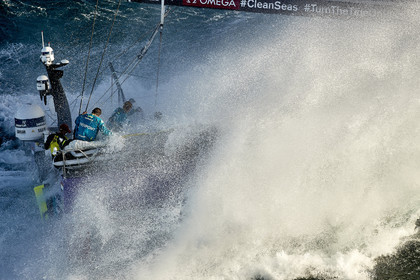 THM-17_108587_VOR-LISBON-LEG2start