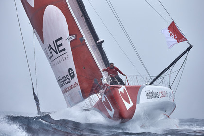 16_40332  ©Th.Martinez Sea&Co.  ILE DE GROIX - - FRANCE. 3 Août 2016. .Tanguy De Lamotte (FRA), a bord de l'IMOCA Initiatives-Coeur au large de l'Ile de Groix (FRA) en préparation du Vendée Globe 2016-17.