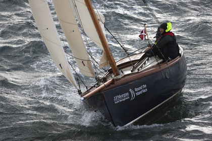 JP Morgan Asset Management Round The Island Race.