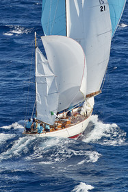 THM-21_22940_VOILES ST TROPEZ DAY 2 HELI