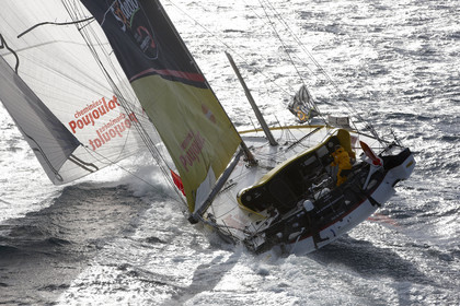 12_20337 CHEMINEES POUJOULAT ( IMOCA 60') , Skipper Bernard Stamm (SUI)