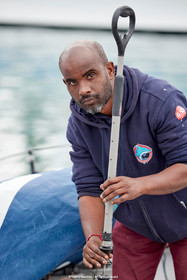 23_21670   © Thierry Martinez. LES SABLES D'OLONNE, 85 - FRANCE 25 septembre 2023.Départ MINI TRANSAT 2023. Départ du Dimanche 24 septembre retardé au Lundi 25 Sept .Les Sables d’Olonne (FRA)    Santa Cruz de la Palma ( Canaries)    St François ( Guadeloupe): 4050 NM.