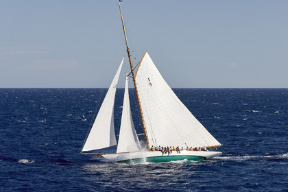 THM-21_23283_VOILES ST TROPEZ DAY 2 HELI