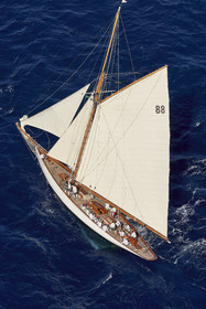 THM-21_23266_VOILES ST TROPEZ DAY 2 HELI