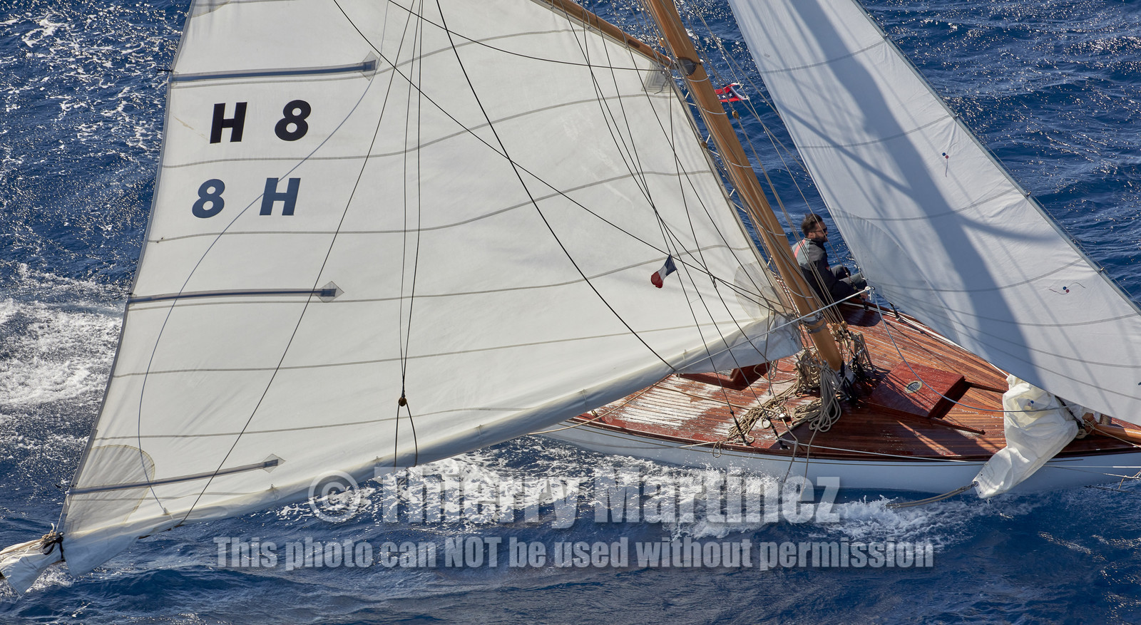 THM-21_23022_VOILES ST TROPEZ DAY 2 HELI