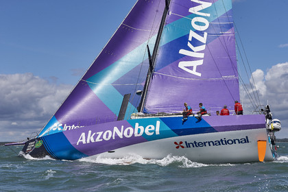 THM-17_066081_team AkzoNobel
