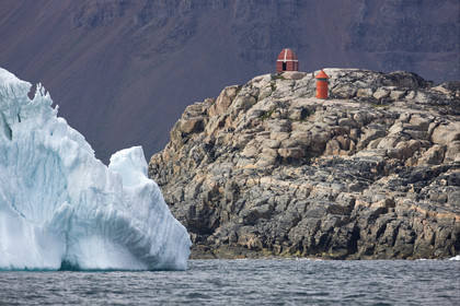 Schooner LA LOUISE sailing on west coast of Greenland.