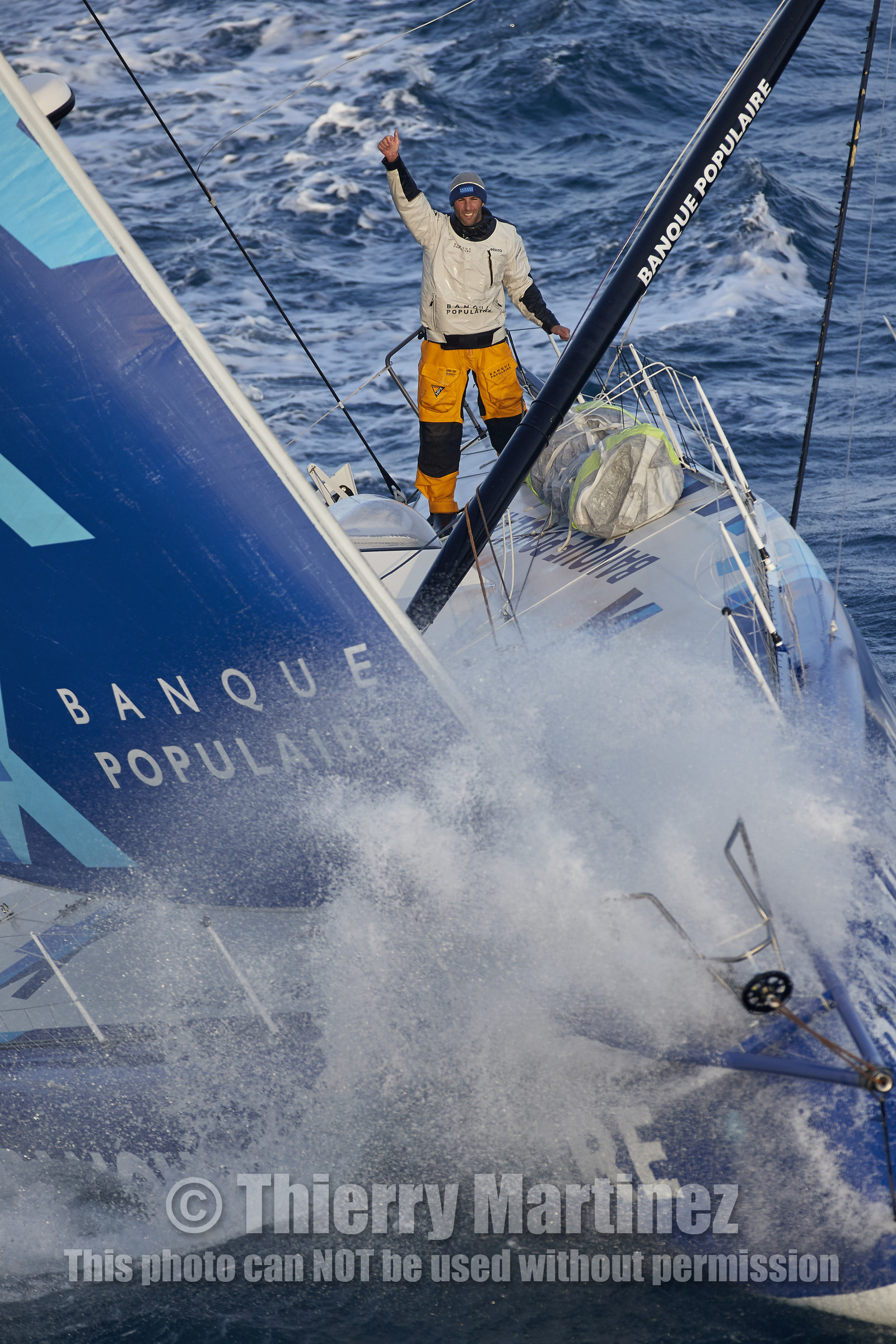 THM-17_000107_VendeeGlobeFinish