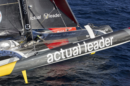 « ULTIM ACTUAL LEADER , Skipper Yves Le Blevec.