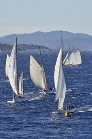 THM-21_23237_VOILES ST TROPEZ DAY 2 HELI