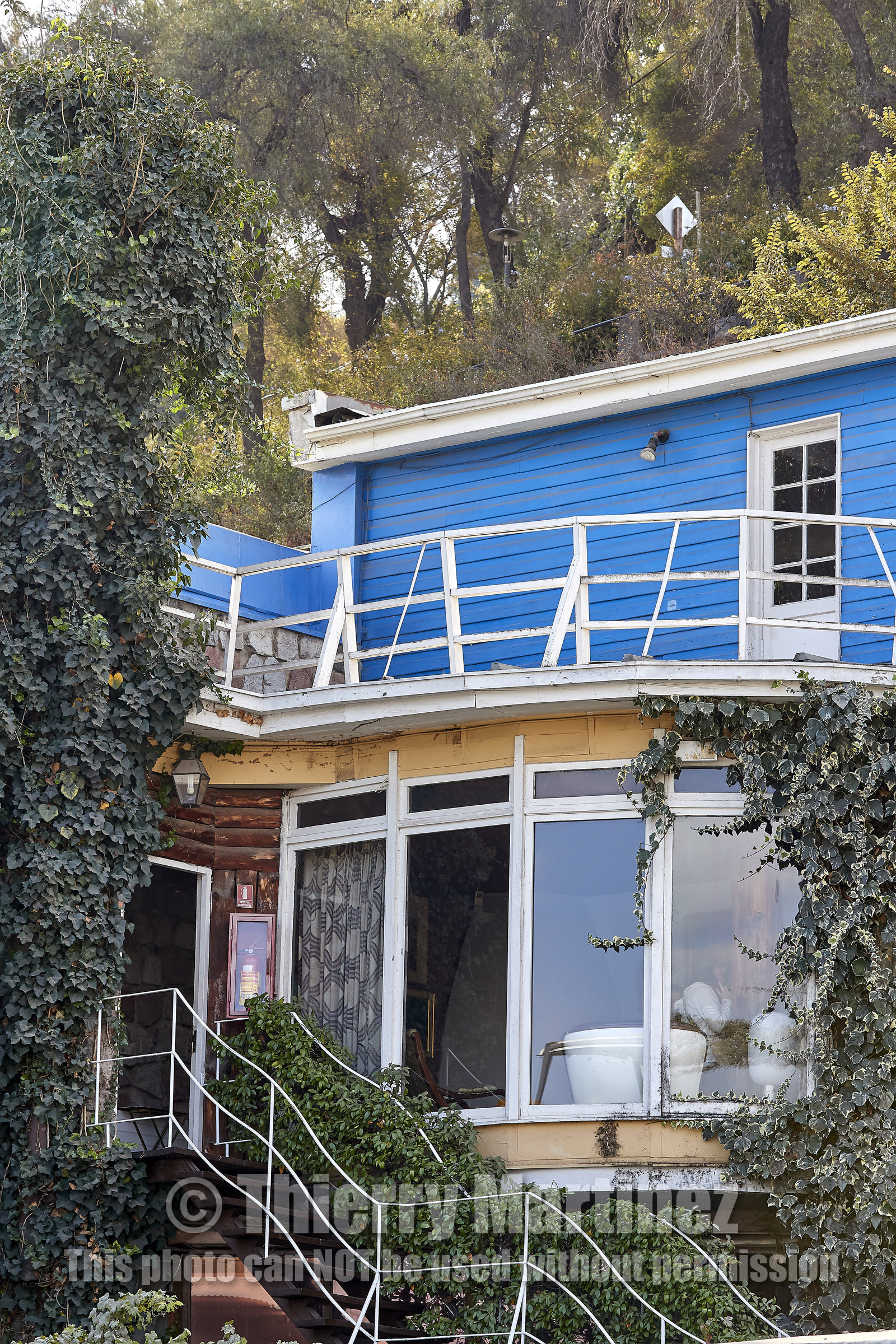 THM-18_041872_SANTIAGO