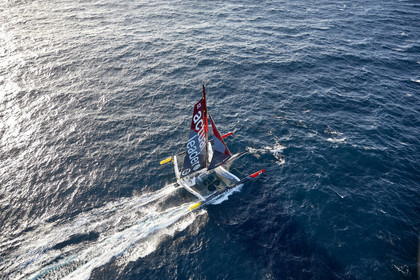 « ULTIM ACTUAL LEADER , Skipper Yves Le Blevec.