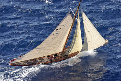 THM-21_23249_VOILES ST TROPEZ DAY 2 HELI