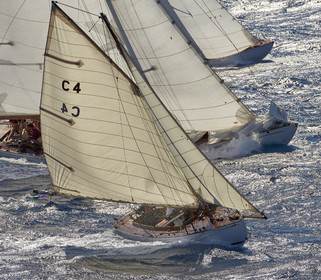 THM-21_23032_VOILES ST TROPEZ DAY 2 HELI