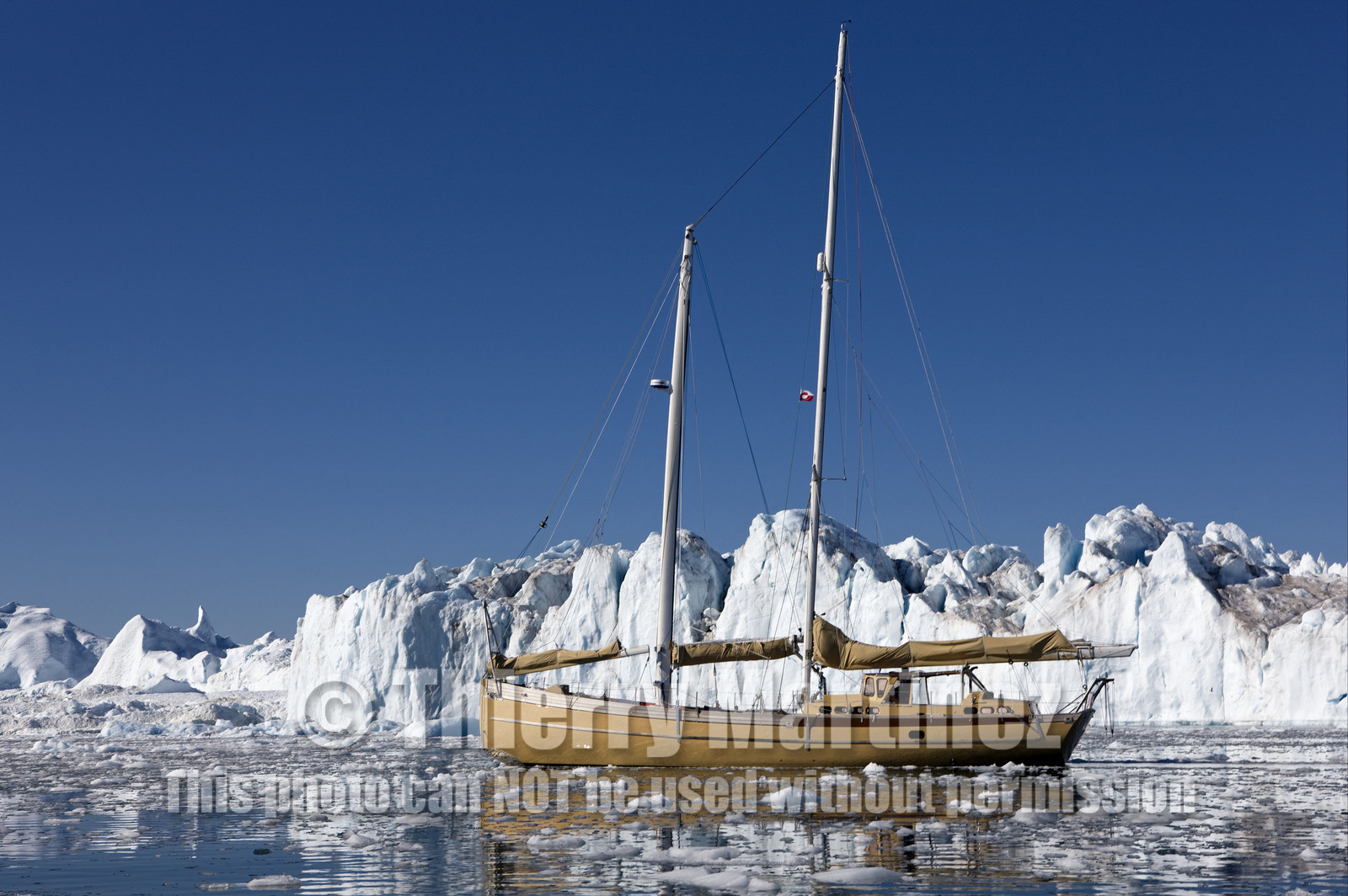 Schooner LA LOUISE sailing on west coast of Greenland.
