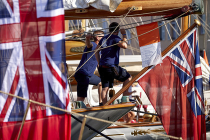 THM-21_23938_VOILES ST TROPEZ
