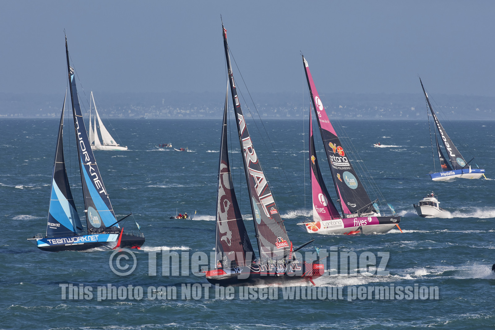 22_39037   © Thierry Martinez.DINARD, FRANCE. 9 Novembre  2022Départ de la 12éme ROUTE DU RHUM, transatlantique course à la voile en solitaire de St Malo(FRA)  à Pointe à Pitre (FRA-Guadeloupe) 3.543 milles nautiques.