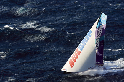 THM-17_105551_VOR-LISBON-LEG2start