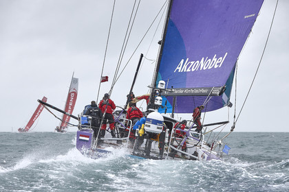 THM-17_063337_team AkzoNobel