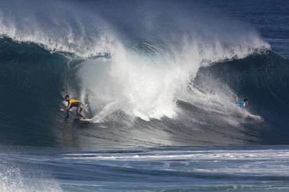 2011 VOLCOM PIPE PRO  ( Surf contest) at Banzai Pipeline Beach, North Shore - Oahu - Hawaii.