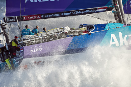 THM-17_108555_VOR-LISBON-LEG2start