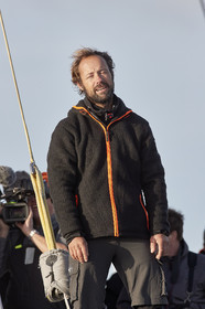 Single-handed sailing round the world record .