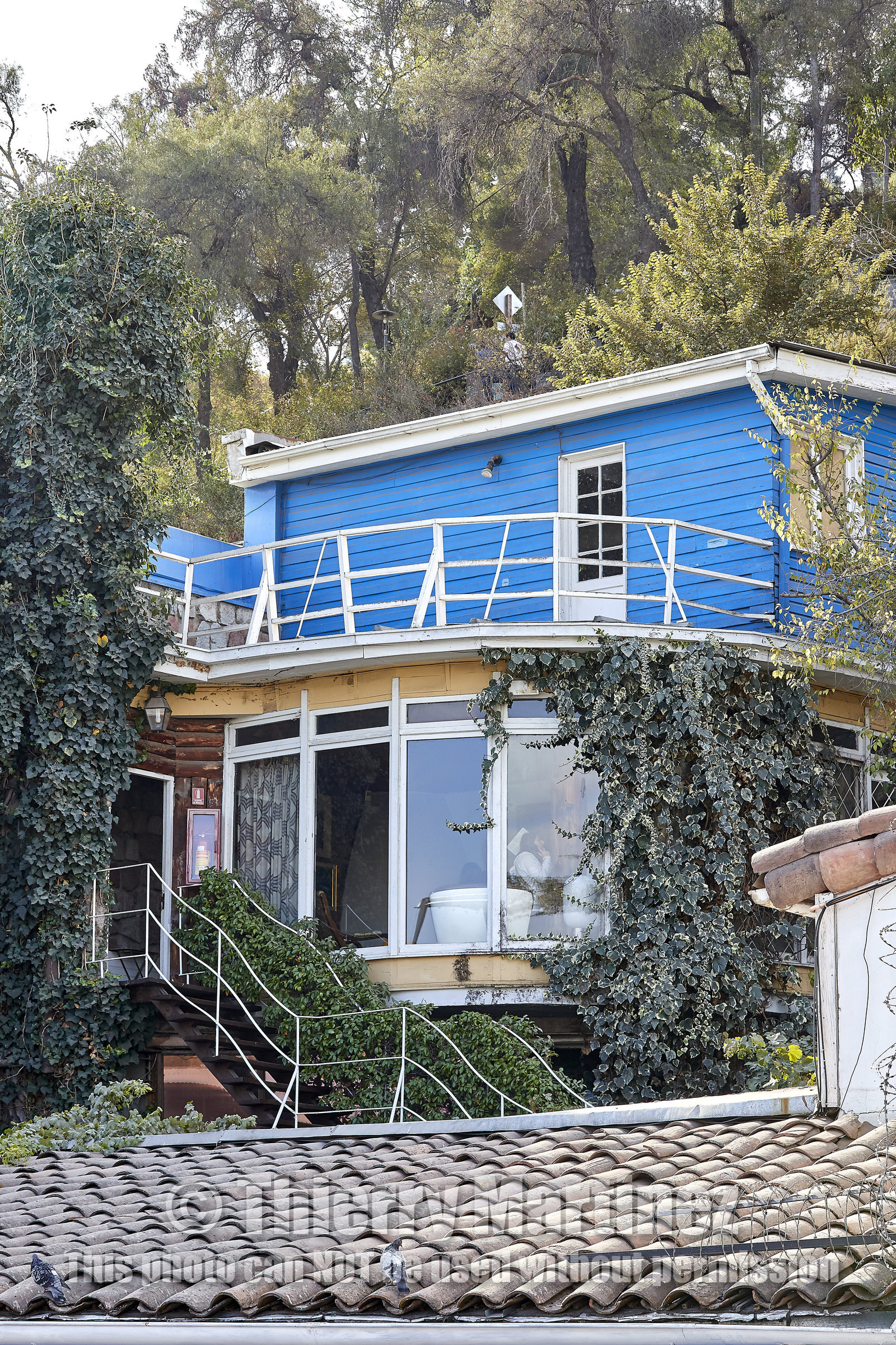 THM-18_041862_SANTIAGO