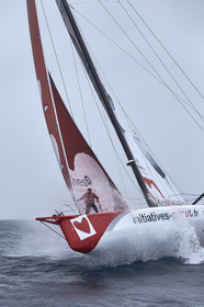 16_40119  ©Th.Martinez Sea&Co.  ILE DE GROIX - - FRANCE. 3 Août 2016. .Tanguy De Lamotte (FRA), a bord de l'IMOCA Initiatives-Coeur au large de l'Ile de Groix (FRA) en préparation du Vendée Globe 2016-17.