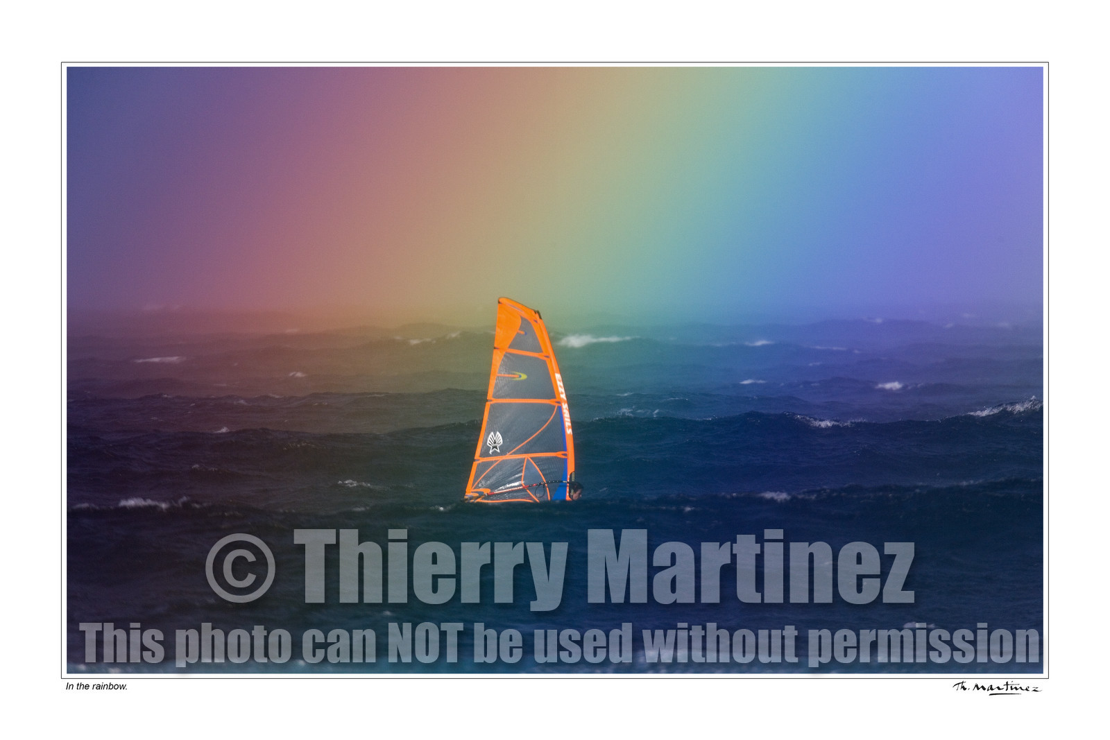 Photo disponible en tirage photo Fine Art,tirage original limités à 30 exemplaires.Chaque tirage est numéroté avec certificat d’authenticité signé.Pour choisir le format et support merci d'utiliser le caddie à coté de la photo.Formats disponibles : Tirage sur papier ( tirage seul) :  30x45 cm   40x60 cm  60x90 cm. Vous pouvez choisir le tirage avec un fond blanc ou noir , à votre convenance. Tirage sur papier contrecollé sur Dibond ( pas de bord blanc ou noir autour de l'image), avec système d'attache au dos:  30x45 cm   40x60 cm  50x75 cm  80x120cm.Tirage sur toile ( Canvas) monté sur chassis bois (pas de bord blanc ou noir autour de l'image), avec système d'attache au dos :  50x75 cm  80x120cm.Expédition ( Dans le monde entier): Colissimo (assurance) avec signature à réception. 48h pour la France métropolitaine.Il est possible de récupérer les tirages à La Galerie du Golfe (sans frais d'expèdition).Conditionnement tirages seuls: tube cylindrique renforcé + boite.