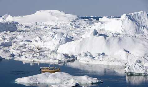 Schooner LA LOUISE sailing on west coast of Greenland.