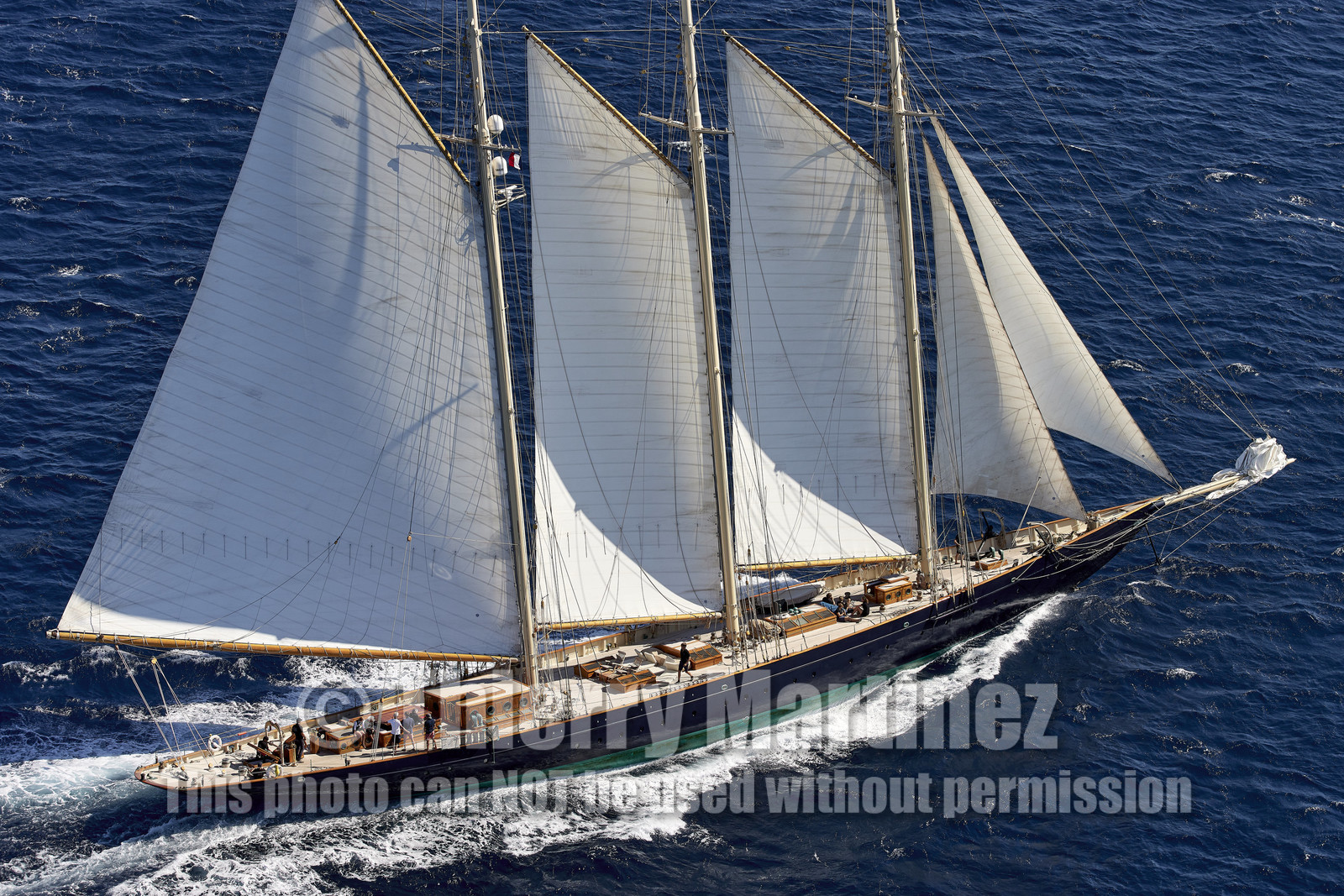 THM-21_23225_VOILES ST TROPEZ DAY 2 HELI