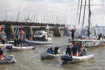 13_01865  2012 13 VENDEE GLOBE. Arrival in Les sables d'Olonne (