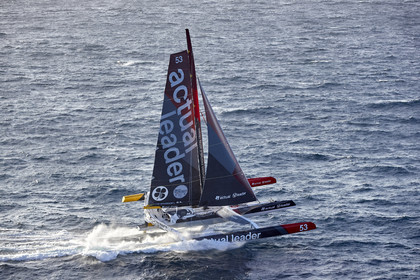 « ULTIM ACTUAL LEADER , Skipper Yves Le Blevec.