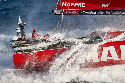 THM-17_108166_VOR-LISBON-LEG2start