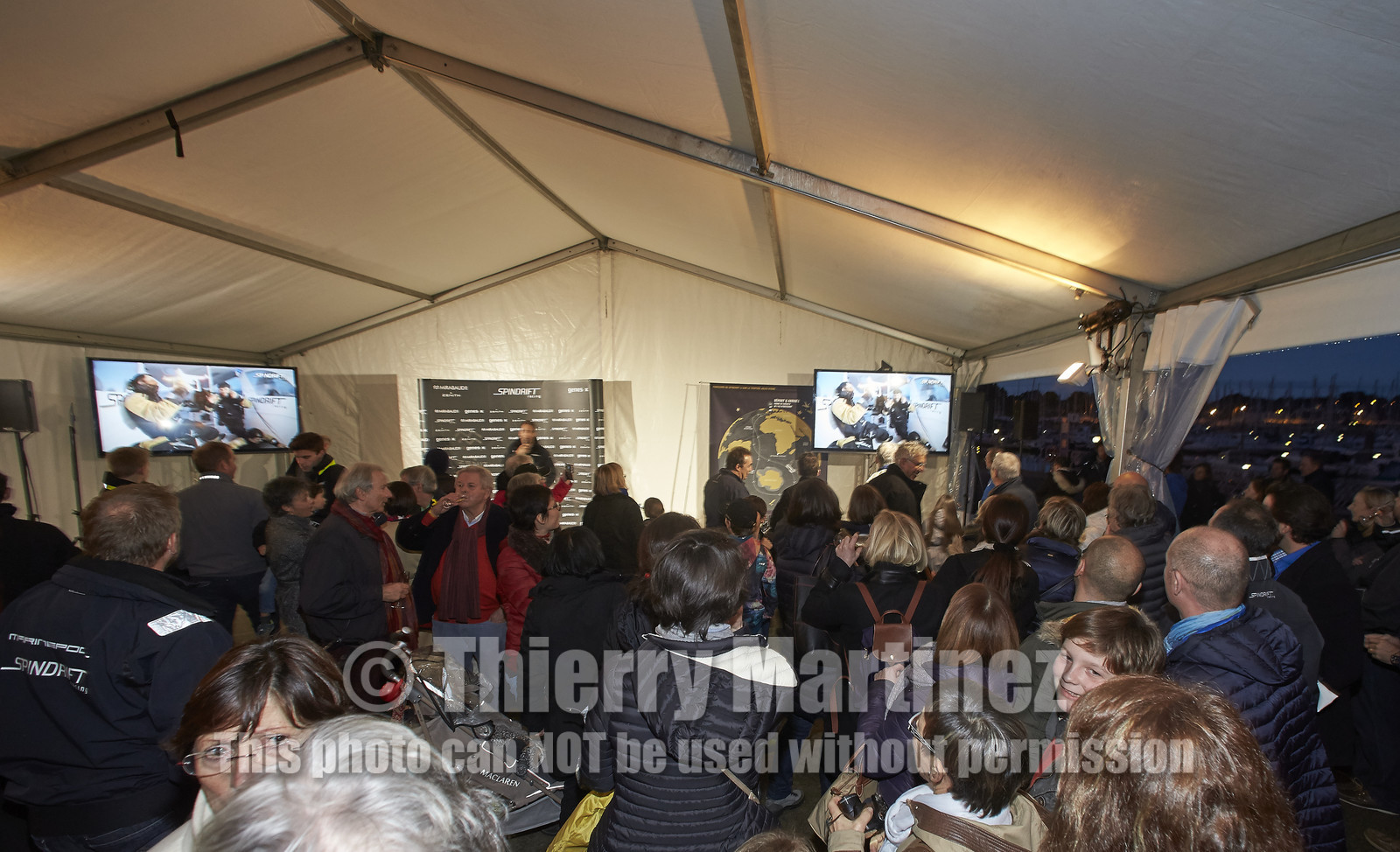 MAXI  SPINDRIFT 2 Jules Verne trophy  2015 2016 attempt.