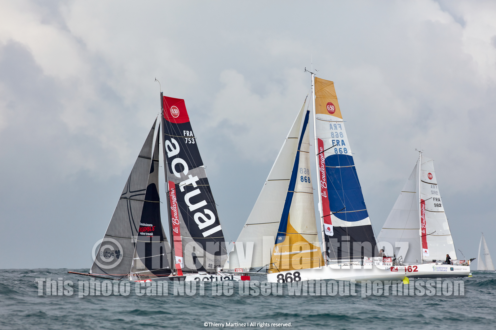 23_22505   © Thierry Martinez. LES SABLES D'OLONNE, 85 - FRANCE 25 septembre 2023.Départ MINI TRANSAT 2023. Départ du Dimanche 24 septembre retardé au Lundi 25 Sept .Les Sables d’Olonne (FRA)    Santa Cruz de la Palma ( Canaries)    St François ( Guadeloupe): 4050 NM.