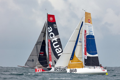23_22491   © Thierry Martinez. LES SABLES D'OLONNE, 85 - FRANCE 25 septembre 2023.Départ MINI TRANSAT 2023. Départ du Dimanche 24 septembre retardé au Lundi 25 Sept .Les Sables d’Olonne (FRA)    Santa Cruz de la Palma ( Canaries)    St François ( Guadeloupe): 4050 NM.