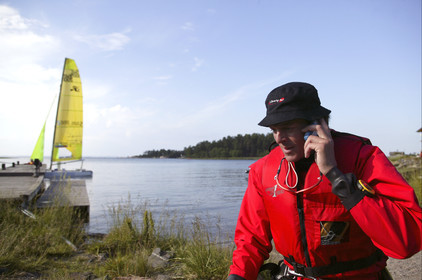 03_3084D  © Th.Martinez,STOCKHOLM ARCHIPELAGO SWEDEN, 8 07 03-Archipelago Raid (2003)  Day 1..Frederik Hansen (SWE) REALSAILING at a check-point.