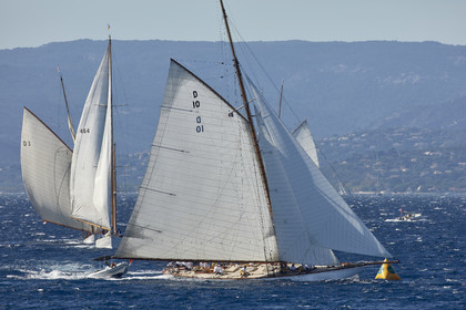THM-21_23092_VOILES ST TROPEZ DAY 2 HELI