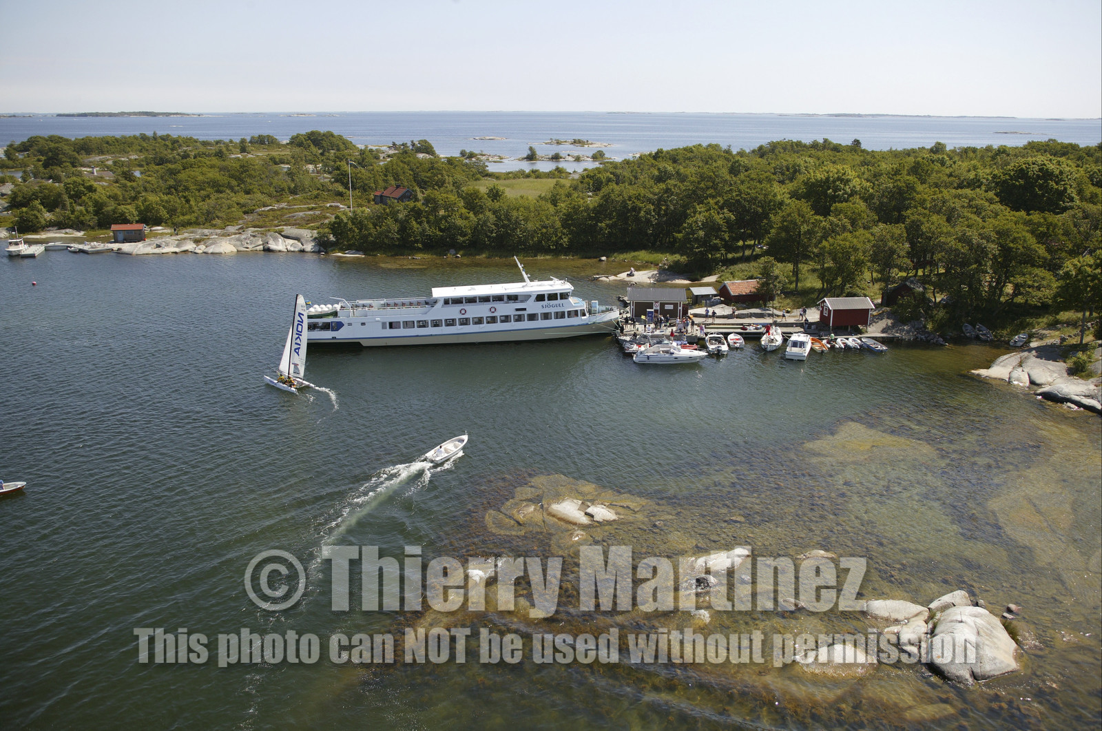 03_3159D   © Th.Martinez,STOCKHOLM ARCHIPELAGO SWEDEN, 9 07 03-Archipelago Raid (2003)  Day 2. Team NOKIA-Adilstam  .Frederik Aldistam (SWe) and Tomas Marimon (SWE)